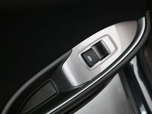 Used 2023 Chevrolet Malibu LT FWD image 10