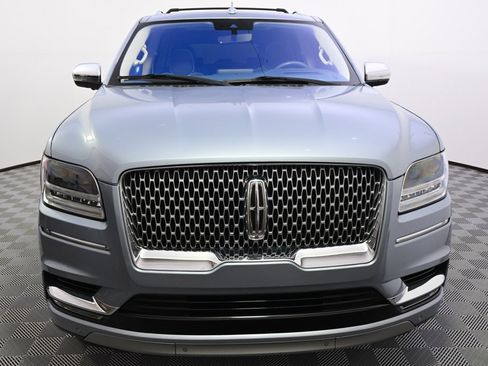 Used 2019 Lincoln Navigator L Black Label w/ Cargo Package image 10