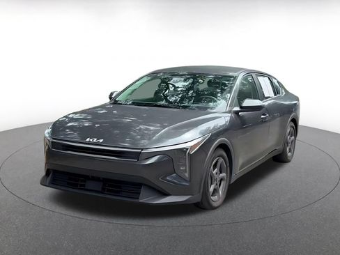 Used 2025 Kia K4 FWD image 8