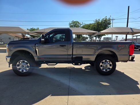 Used 2024 Ford F350 XLT AWD/4WD image 4