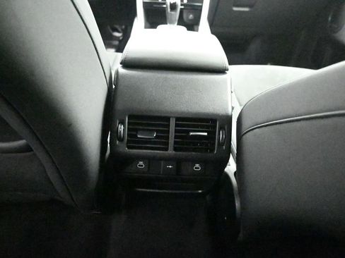 Used 2023 Land Rover Discovery Sport SE AWD/4WD image 23