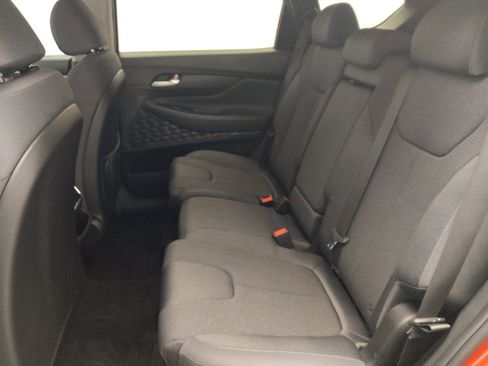 Used 2020 Hyundai Santa Fe SE image 18