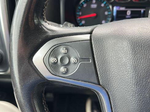 Used 2019 Chevrolet Silverado 1500 LT AWD/4WD image 16