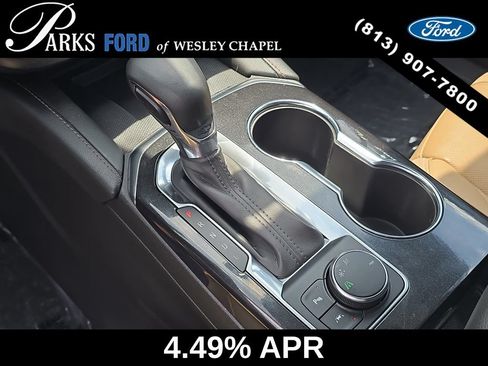 Used 2024 Chevrolet Blazer Premier w/ Enhanced Convenience Package FWD image 25