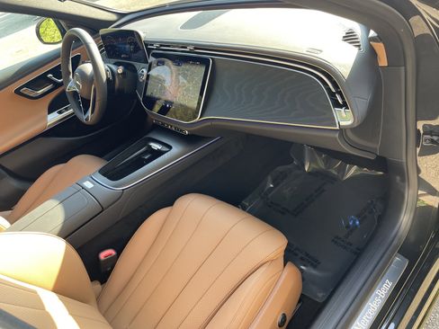 New 2026 Mercedes-Benz E 350 4MATIC Sedan image 43