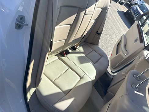 Used 2014 Mercedes-Benz E 350 4MATIC Sedan image 27