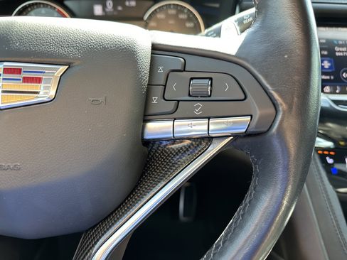 Used 2021 Cadillac XT6 Sport AWD/4WD image 20