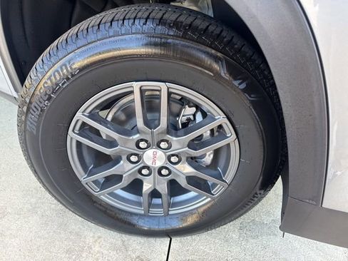 New 2026 GMC Acadia Elevation w/ LPO, Floor Liner Package image 40