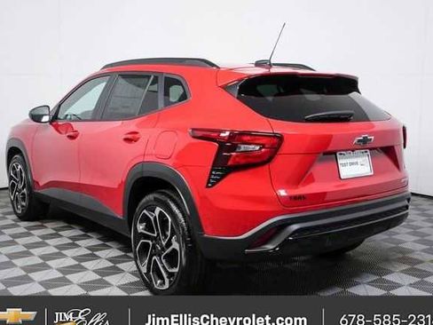 New 2026 Chevrolet Trax RS w/ Sunroof Package image 25