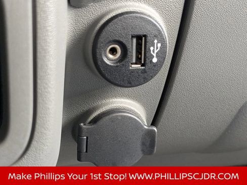 Used 2018 Nissan Frontier S RWD image 20