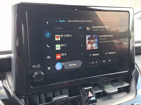 Used 2024 Toyota Corolla SE w/ SE Premium Package FWD image 18