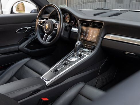 Certified 2019 Porsche 911 Carrera 4S AWD/4WD image 12