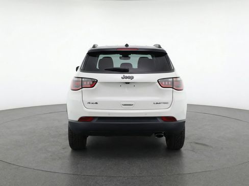 Used 2025 Jeep Compass Trailhawk image 7