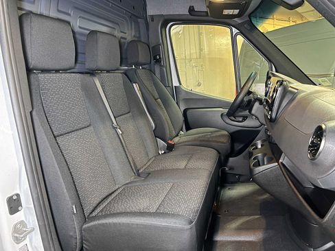 Used 2026 Mercedes-Benz Sprinter 2500 image 12