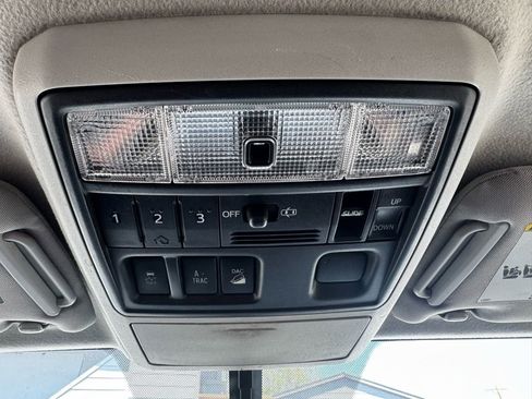 Used 2012 Toyota 4Runner SR5 w/ Convenience Pkg AWD/4WD image 32