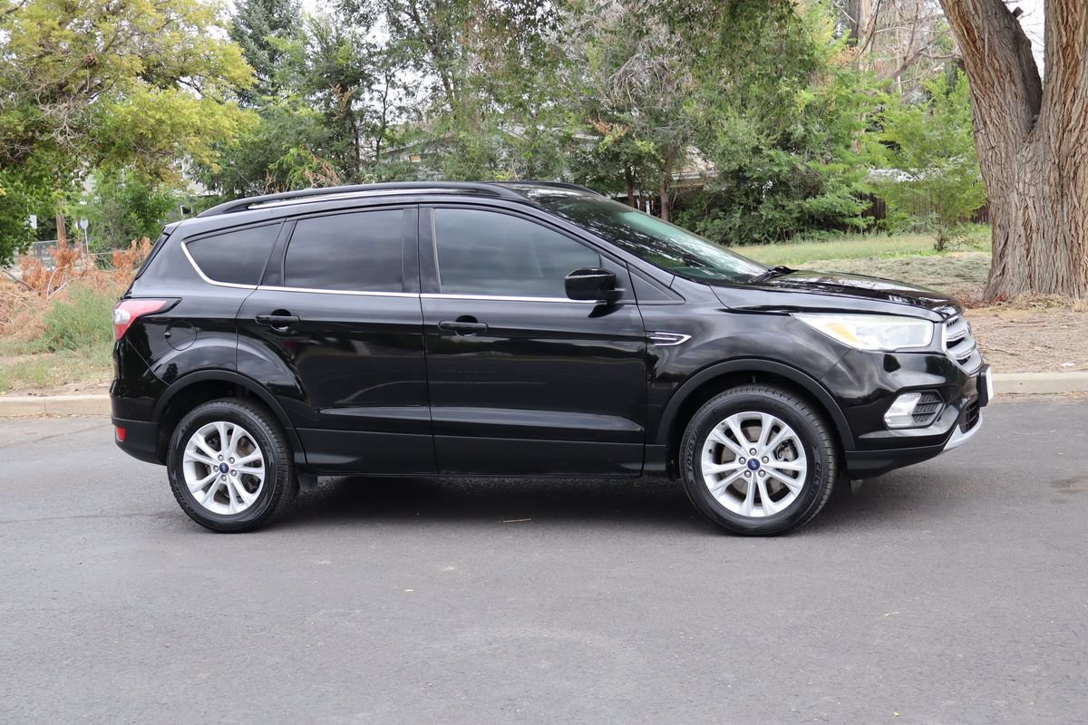 Used 2018 Ford Escape SE AWD/4WD image 2