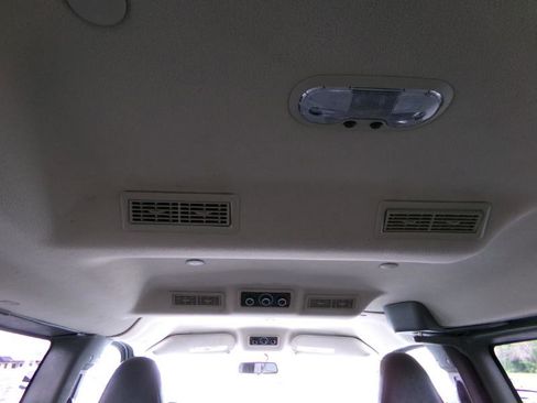 Used 2019 GMC Savana 3500 LS w/ Cold Climate Package image 30