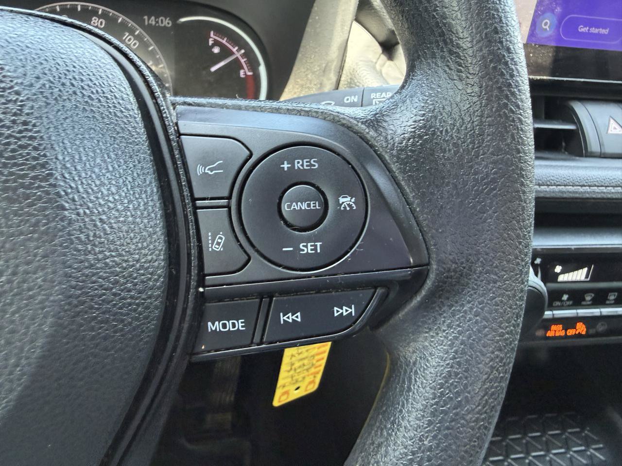 Used 2024 Toyota RAV4 LE FWD image 22