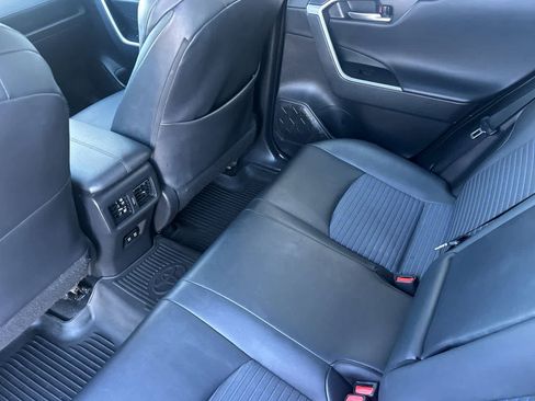 Used 2021 Toyota RAV4 XSE image 4