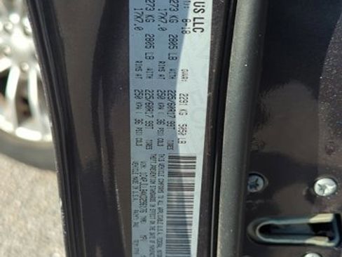 Used 2019 Jeep Cherokee Latitude Plus FWD image 26