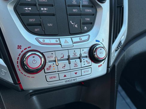 Used 2014 GMC Terrain SLT image 34