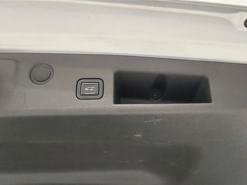 Used 2022 Chevrolet Equinox LT image 22