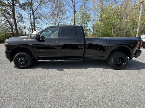 New 2026 RAM 3500 Laramie w/ Night Edition AWD/4WD image 4