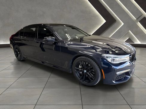 Used 2018 BMW 750i xDrive AWD/4WD image 2