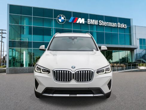 Used 2023 BMW X3 sDrive30i w/ Convenience Package RWD image 2