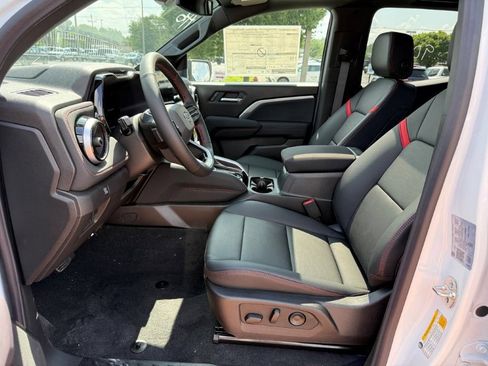 New 2026 Chevrolet Colorado Z71 w/ Technology Package AWD/4WD image 12