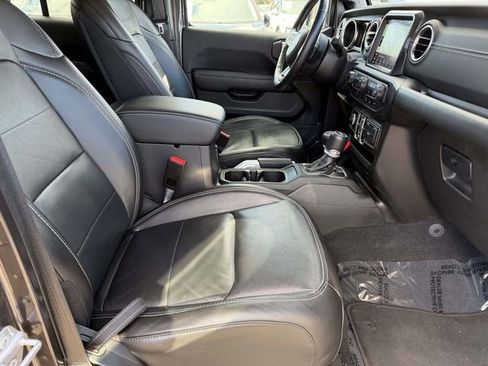 Used 2021 Jeep Wrangler Unlimited Sahara w/ Cold Weather Group image 18