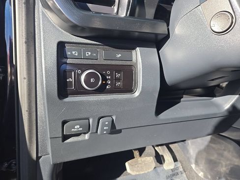 Used 2023 Ford F350 Lariat w/ Sport Appearance Package AWD/4WD image 14
