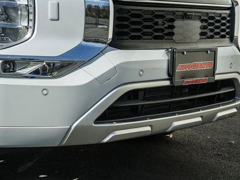 Used 2024 Mitsubishi Outlander SEL image 17