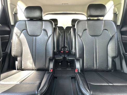 Used 2023 Kia Sorento SX image 24