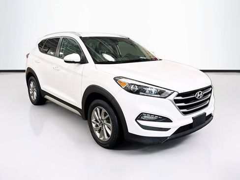 Used 2018 Hyundai Tucson SEL Plus image 3