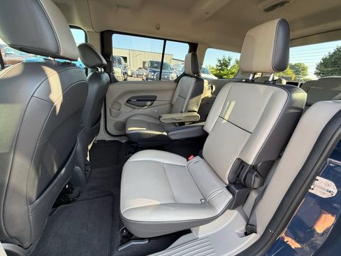 Used 2016 Ford Transit Connect Titanium FWD image 22