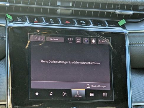 New 2025 Jeep Grand Cherokee Altitude image 13