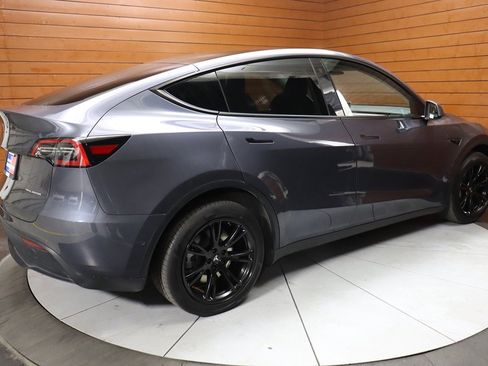 Used 2023 Tesla Model Y Long Range image 55