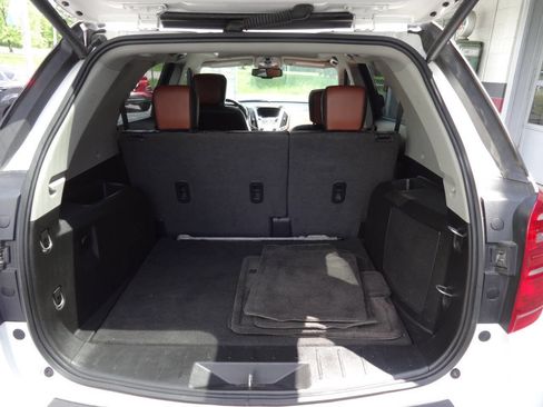 Used 2016 Chevrolet Equinox LTZ w/ Enhanced Convenience Package image 16