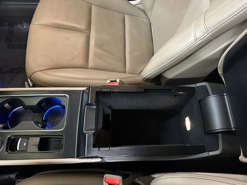 Used 2021 Lincoln Corsair Reserve image 33