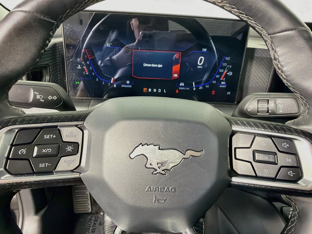 Used 2025 Ford Mustang Coupe RWD image 16