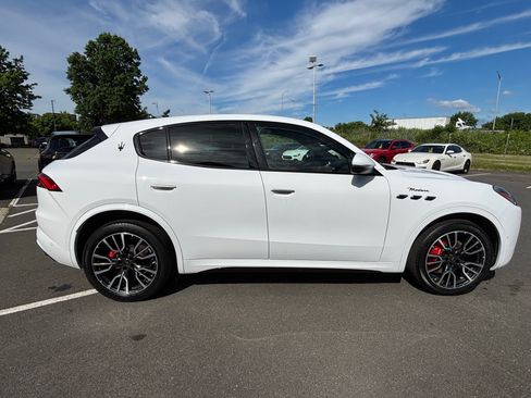 Used 2023 Maserati Grecale Modena AWD/4WD image 8