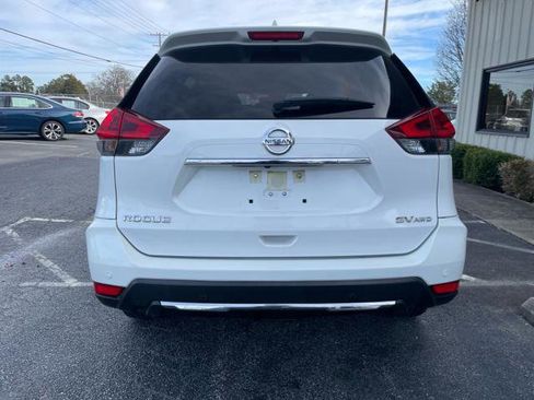 Used 2020 Nissan Rogue SV image 7