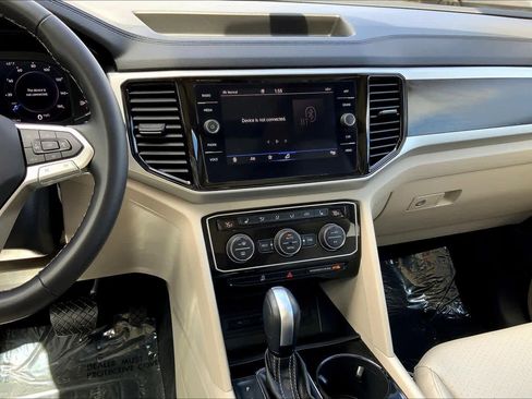Used 2023 Volkswagen Atlas SE w/ Panoramic Sunroof Package AWD/4WD image 7