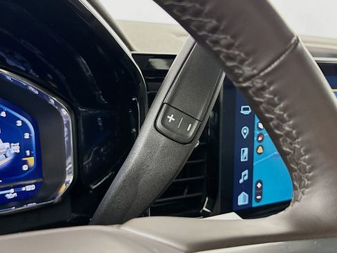 Used 2025 Chevrolet Silverado 1500 LT image 18