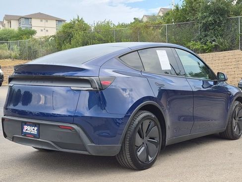 Used 2026 Tesla Model Y 2WD image 5