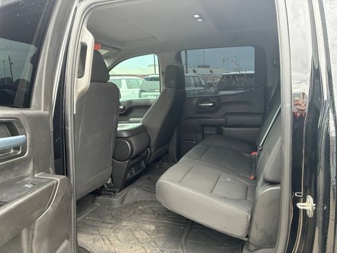 Used 2021 Chevrolet Silverado 1500 Custom w/ LPO, Dark Essentials Package RWD image 4
