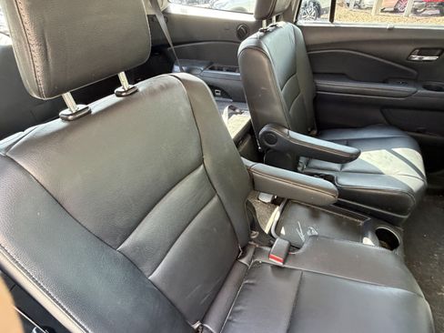 Used 2019 Honda Pilot Touring image 41