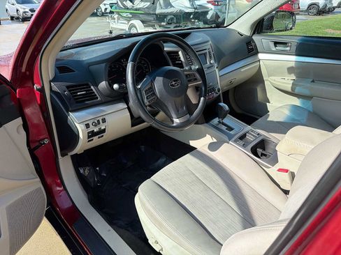 Used 2014 Subaru Outback 2.5i Premium w/ Popular Package #1A AWD/4WD image 2