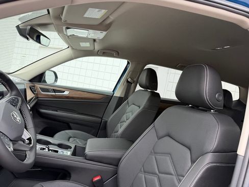 New 2026 Volkswagen Atlas SE FWD image 17